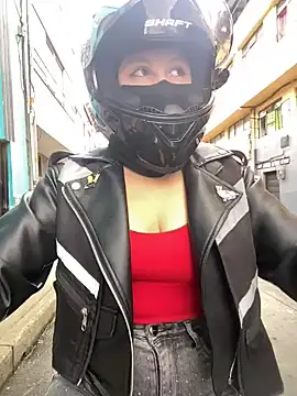 Snapshot of Scarlet_auraa chatting on May 2026 08:32:01 PM Scarlet auraa online show from May 2026 08:32:01 PM