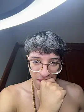 ArthurDavies  online show from February 2026 05:17:01 AM