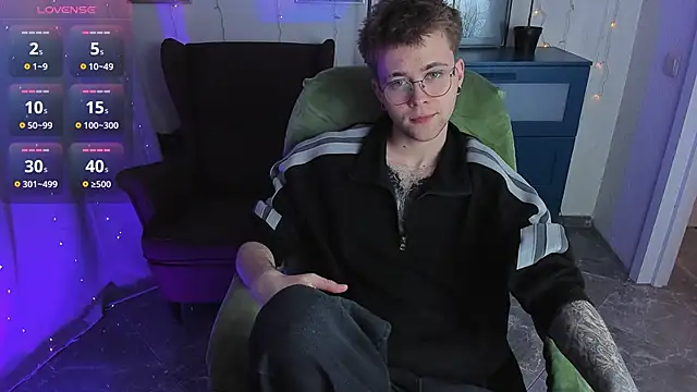 Snapshot of Tomas_Norton chatting on June 2026 08:24:01 PM Tomas Norton online show from June 2026 08:24:01 PM