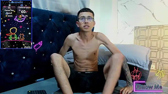 Snapshot of asher_lux chatting on March 2026 09:03:02 PM asher lux online show from March 2026 09:03:02 PM