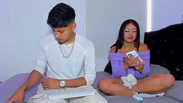 Snapshot of Bela_and_Dominicck chatting on January 2026 09:09:01 PM Bela and Dominicck online show from January 2026 09:09:01 PM