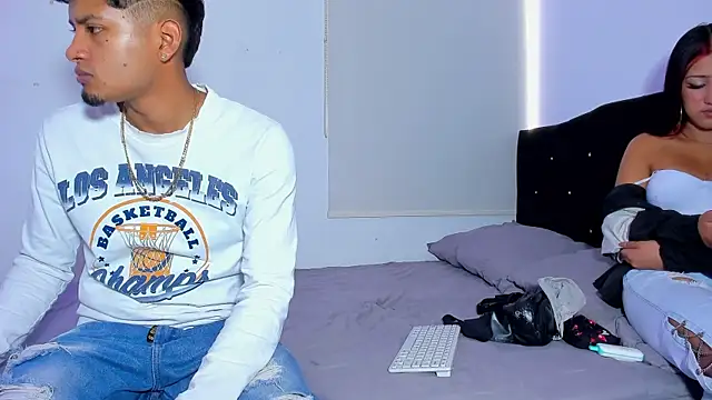 Snapshot of Bela_and_Dominicck chatting on January 2026 08:23:01 PM Bela and Dominicck online show from January 2026 08:23:01 PM