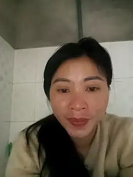 Hiniyk2 online show from March 2026 12:05:02 AM