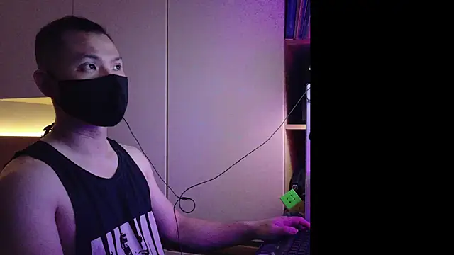 OnlyHand9x online show from April 2026 03:44:01 PM