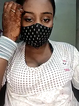 Hotty Nishaa online show from April 2026 10:51:02 PM