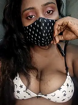 Hotty Nishaa online show from April 2026 09:10:02 PM