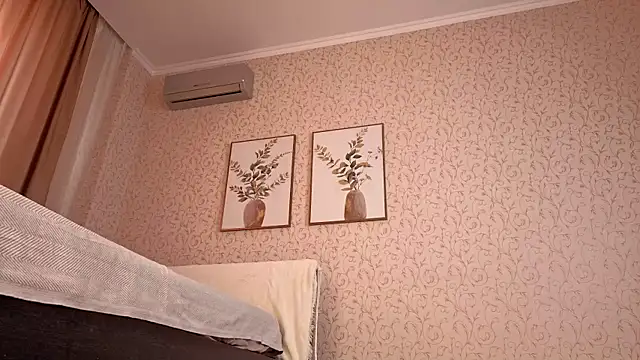 AveloriaLove online show from March 2026 12:08:01 PM