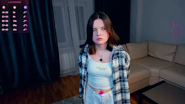 Snapshot of TiannaVillari chatting on January 2026 05:15:01 PM TiannaVillari online show from January 2026 05:15:01 PM