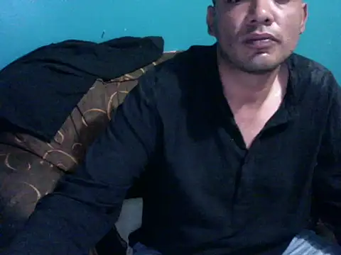 Snapshot of latinomoreno95 chatting on May 2026 11:34:04 PM latinomoreno95 online show from May 2026 11:34:04 PM