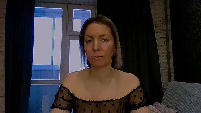 Amanda Luxe online show from February 2026 03:10:02 AM