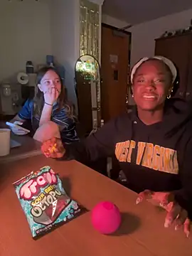 CookiesNcreaming online show from February 2026 04:55:02 AM