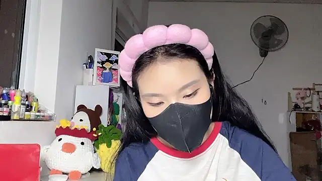 Snapshot of Tieu-May chatting on May 2026 08:58:02 PM Tieu-May online show from May 2026 08:58:02 PM