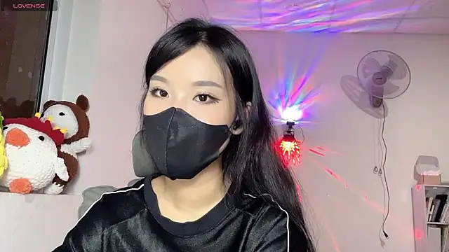 Snapshot of Tieu-May chatting on May 2026 09:22:02 PM Tieu-May online show from May 2026 09:22:02 PM