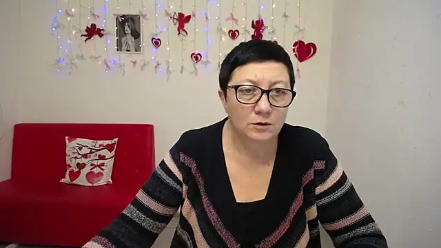 EmilyL0ve online show from February 2026 06:23:02 PM