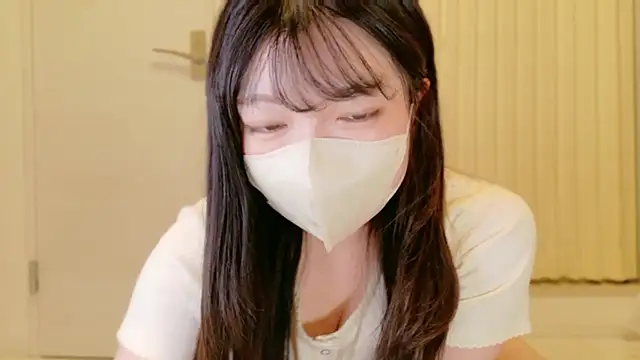 Snapshot of __Yui_ chatting on May 2026 03:02:02 AM Yui online show from May 2026 03:02:02 AM