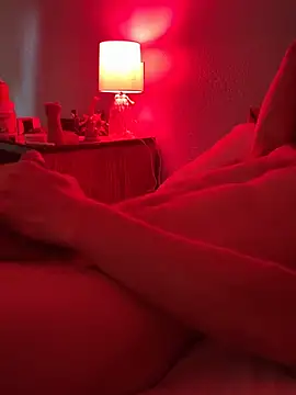 Snapshot of cloudyplay661 chatting on February 2026 04:05:02 PM cloudyplay661 online show from February 2026 04:05:02 PM