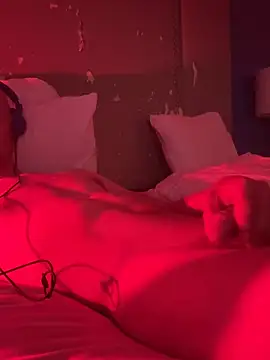 Snapshot of cloudyplay661 chatting on March 2026 11:53:02 PM cloudyplay661 online show from March 2026 11:53:02 PM