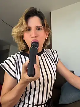milablossom01 online show from June 2026 05:48:02 PM