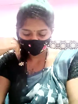 Snapshot of Tamil_Hot_Anu chatting on April 2026 12:42:01 AM Tamil Hot Anu online show from April 2026 12:42:01 AM