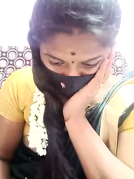 Snapshot of Tamil_Hot_Anu chatting on May 2026 04:01:01 PM Tamil Hot Anu online show from May 2026 04:01:01 PM