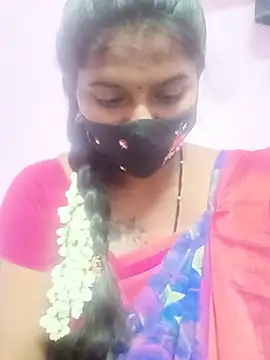 Snapshot of Tamil_Hot_Anu chatting on May 2026 06:42:02 PM Tamil Hot Anu online show from May 2026 06:42:02 PM