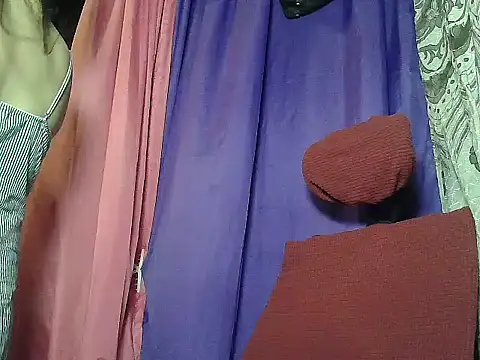 Snapshot of prettymomma24xx chatting on July 2026 01:30:01 PM prettymomma24xx online show from July 2026 01:30:01 PM