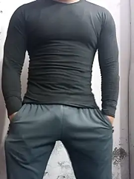 ravi18122 online show from January 2026 04:45:01 PM