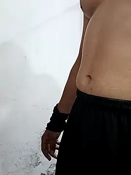 ravi18122 online show from February 2026 05:16:02 PM