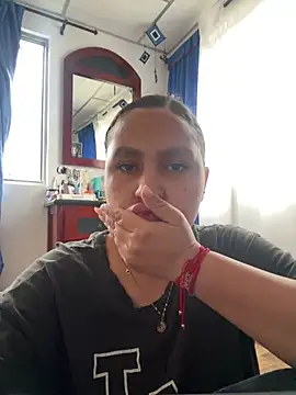 Snapshot of Selene_Voon chatting on April 2026 09:09:02 PM Selene Voon online show from April 2026 09:09:02 PM