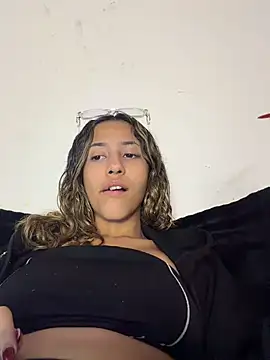 vicky bass  online show from March 2026 02:28:01 AM