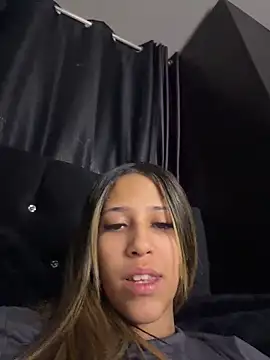 vicky bass  online show from April 2026 02:38:01 AM