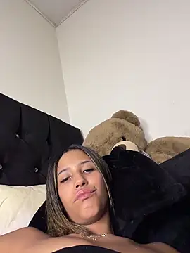 vicky bass  online show from June 2026 02:02:02 AM