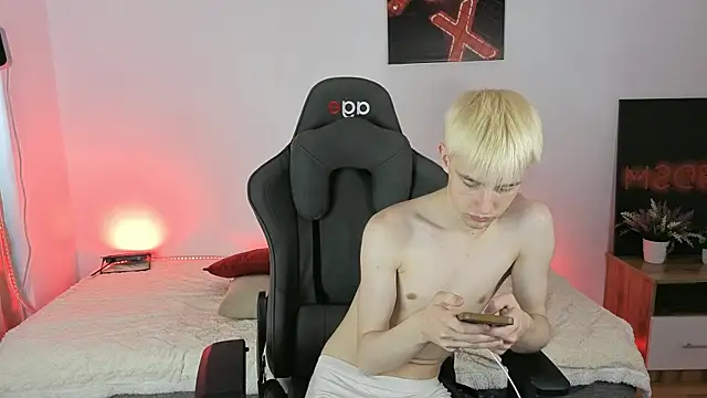 lucidangelok1 online show from June 2026 12:07:01 PM