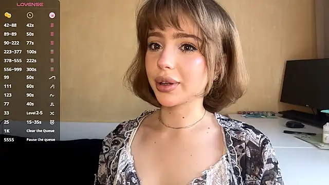 lil glow online show from January 2026 10:42:02 AM