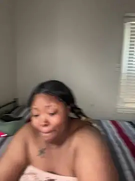 Chocolatebunnyxx96 online show from April 2026 03:01:01 PM