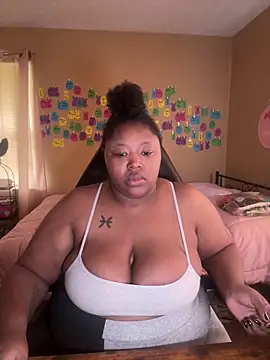 Snapshot of Chocolatebunnyxx96 chatting on May 2026 04:13:02 PM Chocolatebunnyxx96 online show from May 2026 04:13:02 PM