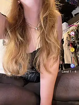 Snapshot of Elenore_hoesevelt chatting on June 2026 03:23:02 AM Elenore hoesevelt online show from June 2026 03:23:02 AM