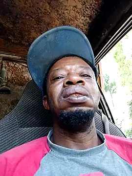 Negaomalinha1 online show from February 2026 03:41:02 PM