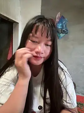 Snapshot of Suni-ii chatting on May 2026 11:33:02 PM Suni-ii online show from May 2026 11:33:02 PM