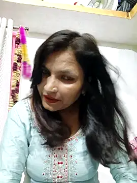 Snapshot of Priyaa_1433 chatting on June 2026 04:57:01 AM Priyaa 1433 online show from June 2026 04:57:01 AM