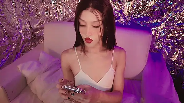 HiDoll online show from January 2026 10:00:02 PM