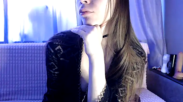 Snapshot of SilentShard chatting on April 2026 01:51:02 PM SilentShard online show from April 2026 01:51:02 PM