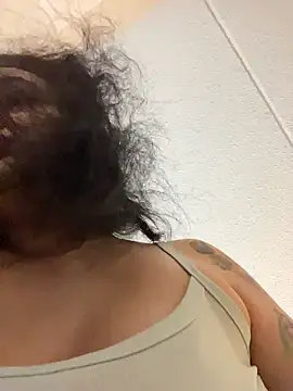 Snapshot of LadyxOnyx chatting on January 2026 05:07:02 PM LadyxOnyx online show from January 2026 05:07:02 PM