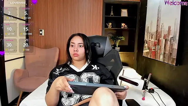 Snapshot of ThaliaBrookss_ chatting on February 2026 05:18:02 AM ThaliaBrookss online show from February 2026 05:18:02 AM