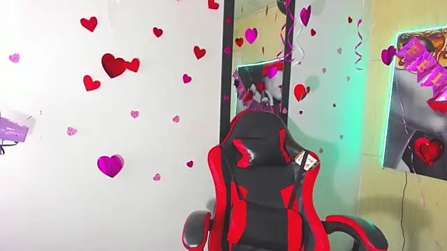 honeyluxe  online show from March 2026 04:07:02 AM