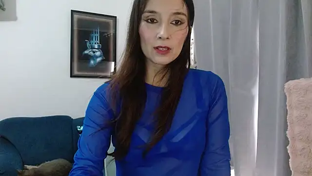 Snapshot of Almaglow_ chatting on May 2026 05:21:02 PM Almaglow online show from May 2026 05:21:02 PM