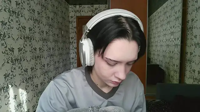 LxayBloom online show from March 2026 06:27:02 AM