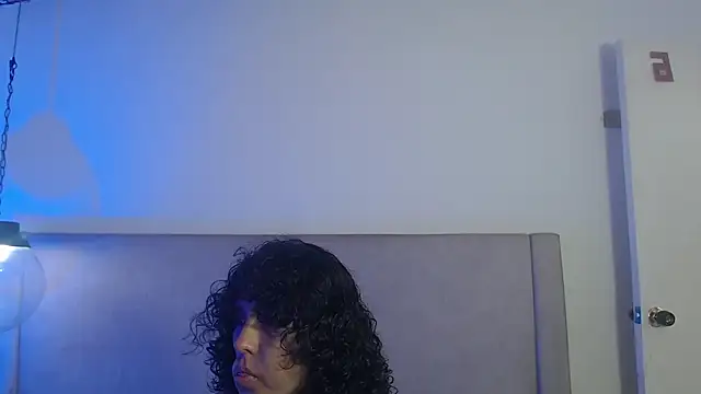 ZoeFox5 online show from March 2026 01:48:02 PM