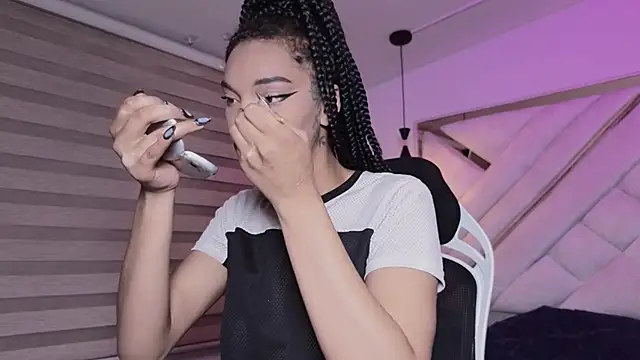 mia gatesvg online show from March 2026 03:21:02 AM