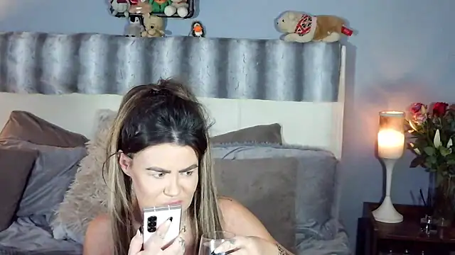 ScottishIvy online show from February 2026 07:39:02 PM